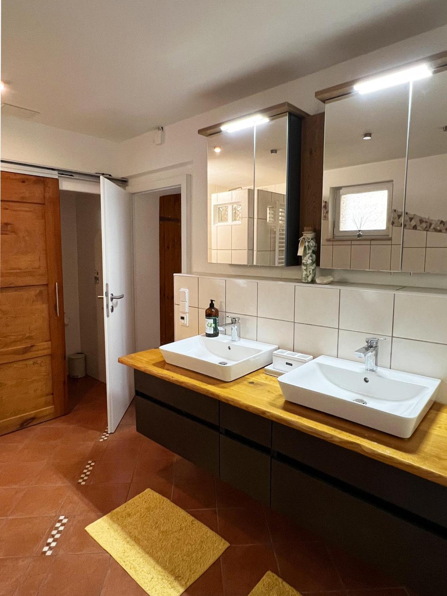 Haus Am Berzdorfer See - 3 Schlafzimmer - Ganzes Haus Zur Alleinnutzung - Terrasse - Hochwertige Ausstattung Görlitz Eksteriør bilde