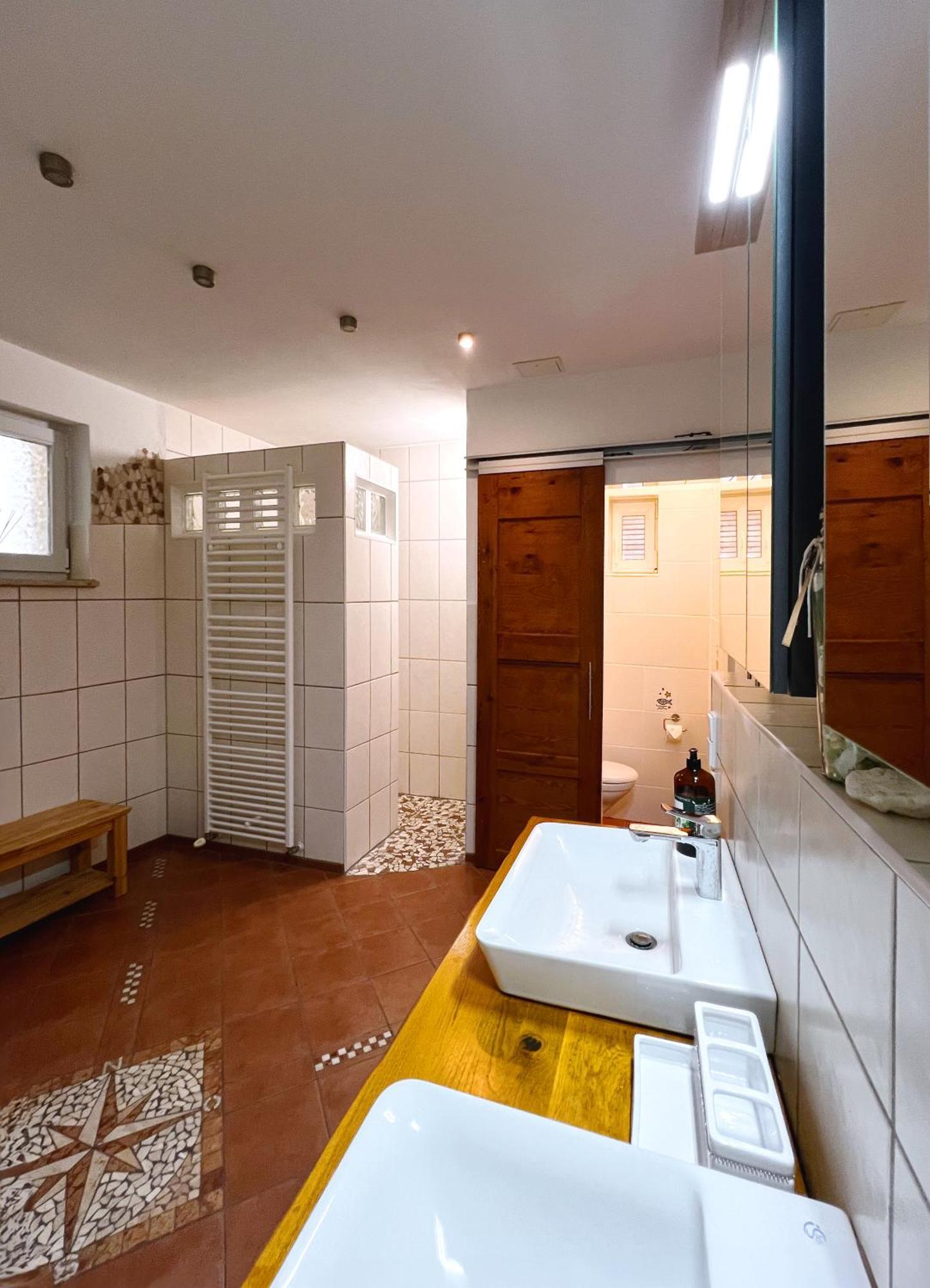 Haus Am Berzdorfer See - 3 Schlafzimmer - Ganzes Haus Zur Alleinnutzung - Terrasse - Hochwertige Ausstattung Görlitz Eksteriør bilde